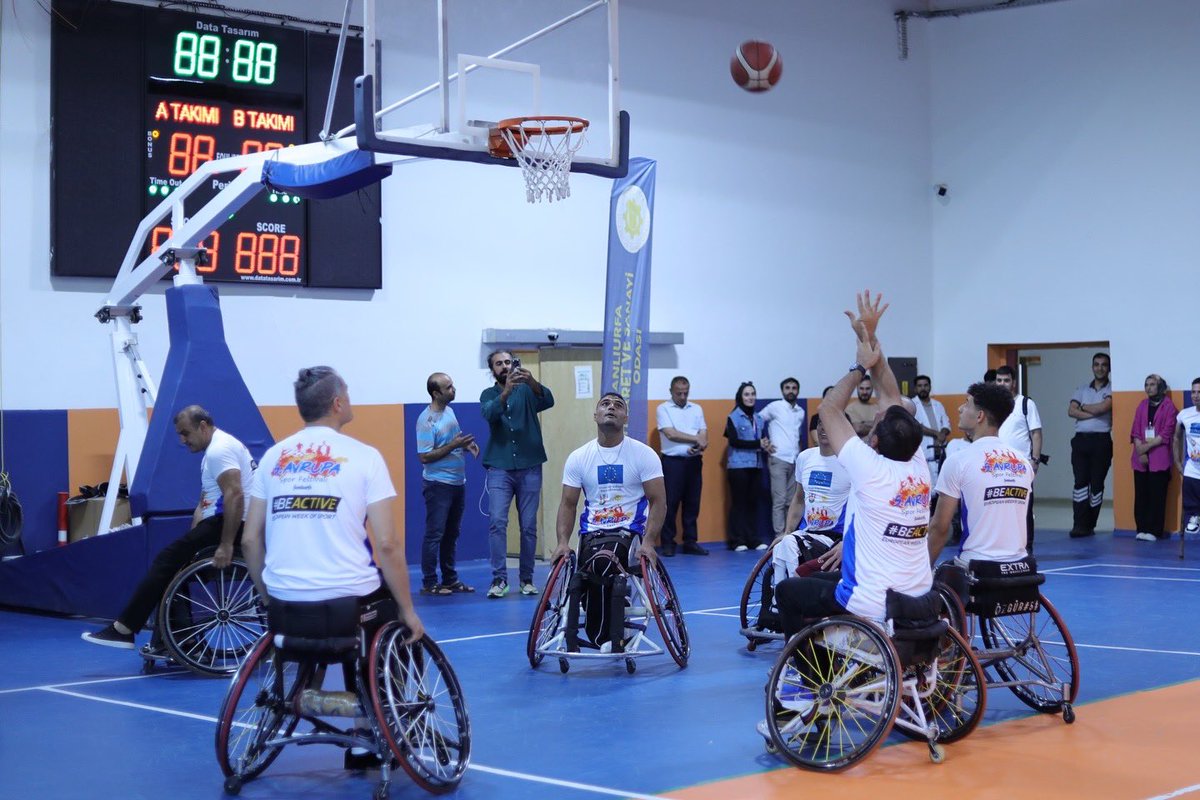European Week of Sport in🇹🇷: Şanlıurfa hosted Empathy 🏀Match between amputee athletes and former basketball players, who for the 1st time competed in wheelchairs(at Şanlıurfa Disability Support Coordination Centre). The event underscored values of inclusion and respect in sport.