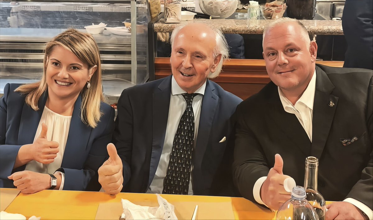 Maria Tripodi (@tripodimaria) on Twitter photo 📍Campagnatico (GR). Centinaia di sostenitori alla cena azzurra di <a href="/forza_italia/">Forza Italia</a>. Grande entusiasmo, amministratori competenti e candidati di profilo. Il 12-13 ottobre la Toscana merita un cambio di passo, con il buon governo del #Centrodestra!
#TomasiPresidente
#Militanza 🇮🇹 📍Campagnatico (GR). Centinaia di sostenitori alla cena azzurra di <a href="/forza_italia/">Forza Italia</a>. Grande entusiasmo, amministratori competenti e candidati di profilo. Il 12-13 ottobre la Toscana merita un cambio di passo, con il buon governo del #Centrodestra!
#TomasiPresidente
#Militanza 🇮🇹