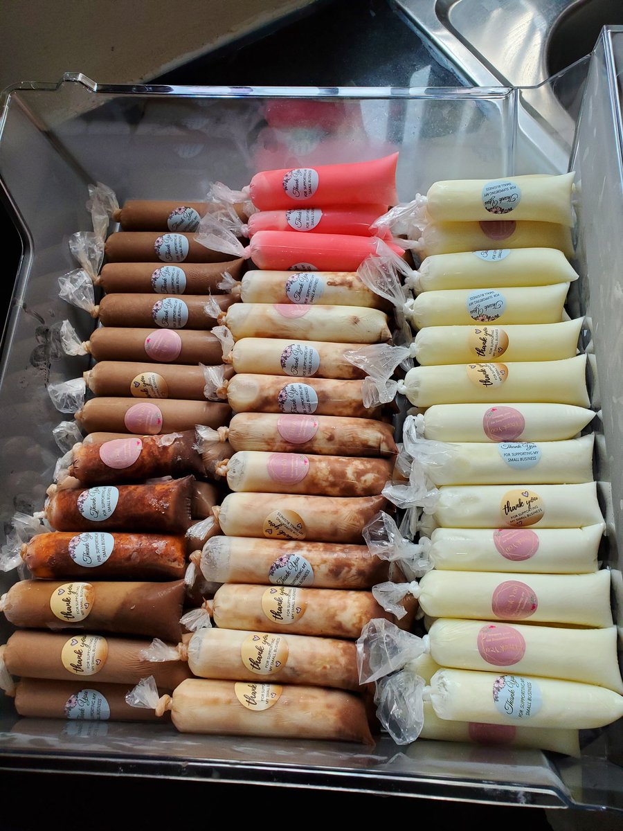 Ndiguleni Freeze pops
500 kwacha only
Available in Lilongwe 

Deliveries will be done at a convenient spot for both of us.
Buy from Frosty Bites and I promise you’ll love every bite 🤗