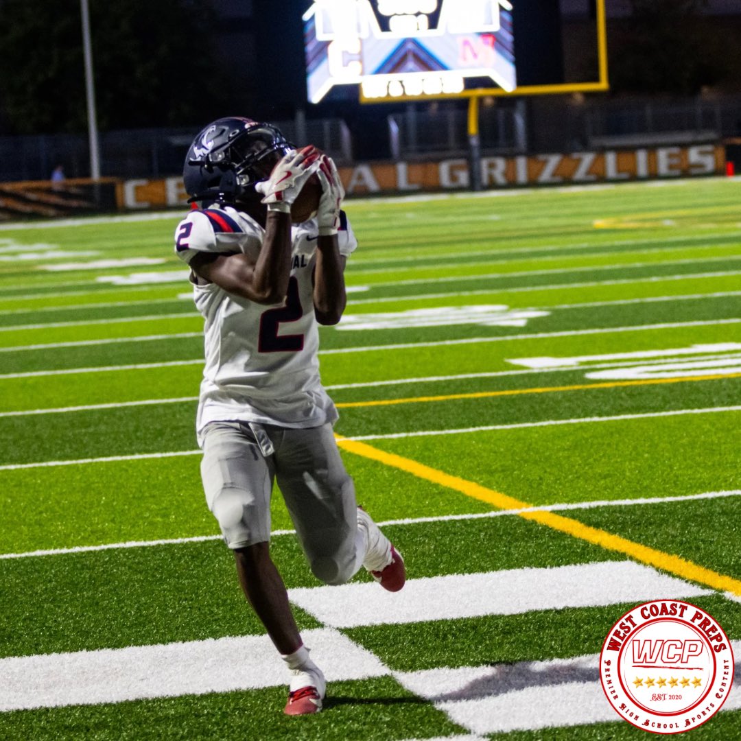 “This win helps us elevate as a team and build more chemistry.” 🏈🔥

SJM dominated the Central Grizzlies in a 49-13 victory 😤

Full Recap ➡️ westcoastpreps.com/san-joaquin-me…