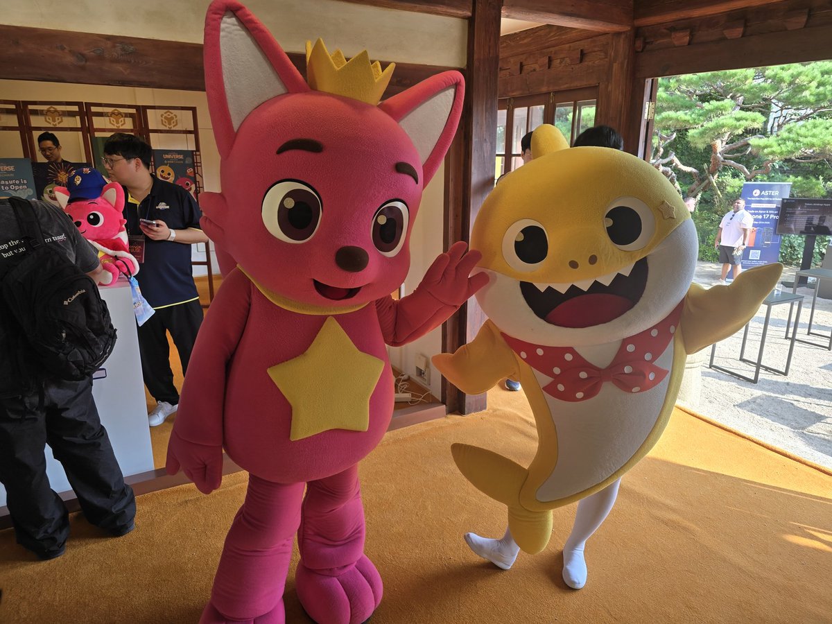 One of the standout booths at the #BNBSeoul event was definitely <a href="/BSUniverse_OFCL/">Baby Shark Universe</a> 🤣

It's amazing to see how they're leveraging such a globally recognized IP to expand into an open-world game and DeFi. #BNB #Web3