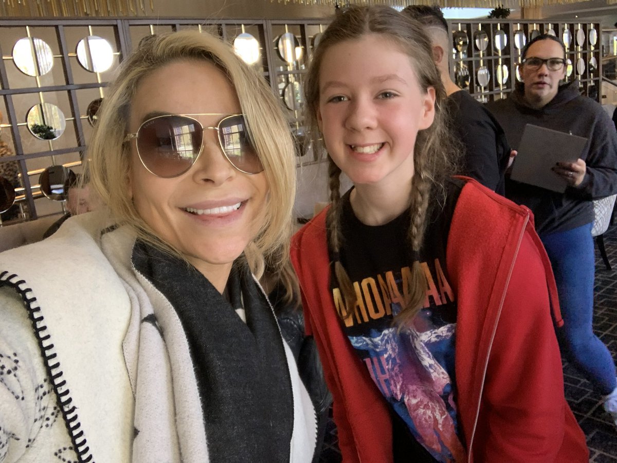 Souljasmith187's tweet photo. @NatbyNature My daughter Millie (13) from the UK has been training for a year and always shows me videos she sees of the Dungeon training sessions and is in awe of them and says how good they look. She would love one day to be able to join in one and sit under @NatbyNature’s learning tree https://t.co/OHXM0Stweh