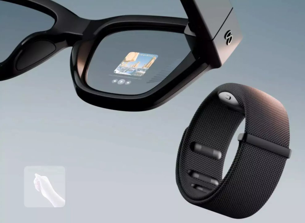 fxicom's tweet photo. Meta, Ray‑Ban Display adlı yeni akıllı gözlüğünü tanıttı!
Gözlük yapay zekâ destekli; Neural Band ise el hareketlerini algılayan yeni nesil kontrol cihazı.
🎯 Artırılmış gerçeklik + yapay zekâ + moda bir arada.
Gelecek artık yüzümüzde!
#Meta #RayBanDisplay #FutureXInstitute #AR https://t.co/CXmSgir8ap