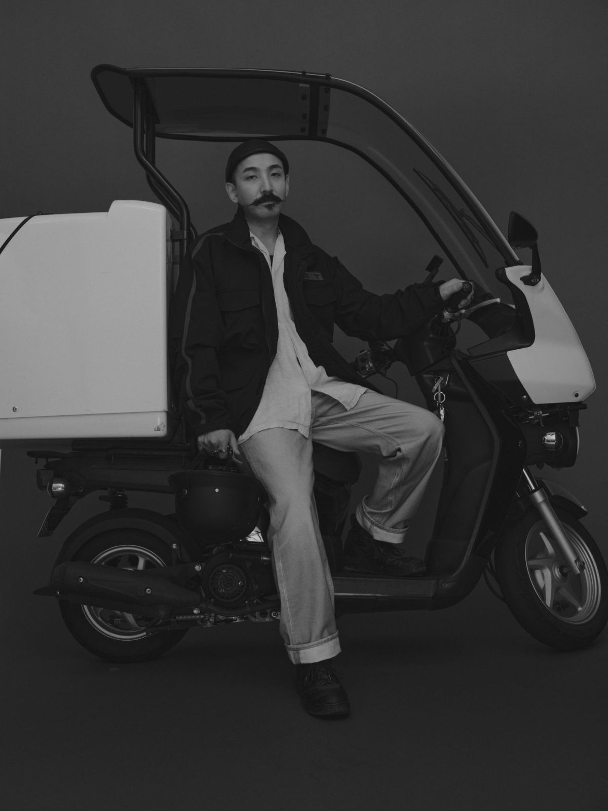 Uber Eats×藤原ヒロシ×KOMINEコラボウェア（未開封） Uber Eats×藤原ヒロシ×KOMINEコラボウェア（未開封） VISIONARY: Uber