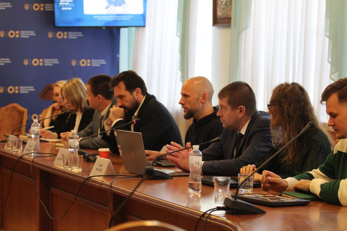 OrestStepanyak's tweet photo. Yesterday in Kyiv 🇺🇦 we welcomed @WFP and partners from Scandinavian &amp; Baltic countries.
We shared the progress of Ukraine’s #SchoolMeals reform and our next challenge: starting 2026 — free, high-quality meals for over 3M children. 💛🍲 https://t.co/BXuVSdvS0F