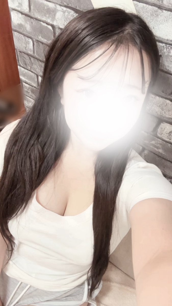 出勤してます❕

22時までいてます🍀*゜
お問い合わせ待ってます🌟