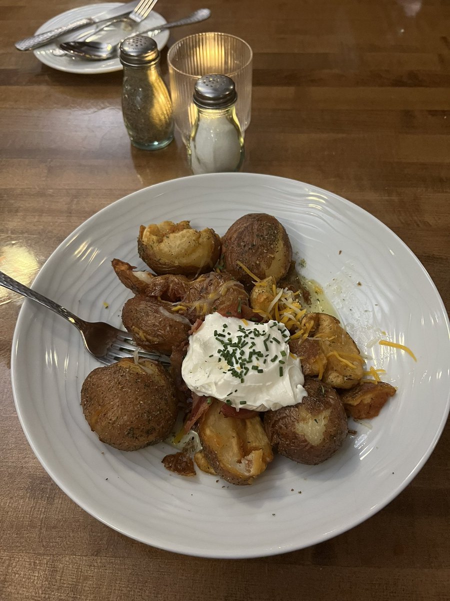 food (i didnt eat much of the potatos)