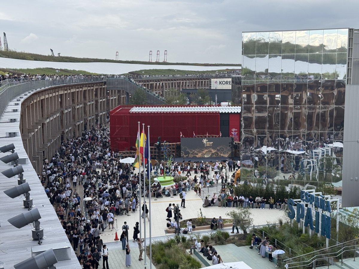 今日の万博の混雑はやべえ…