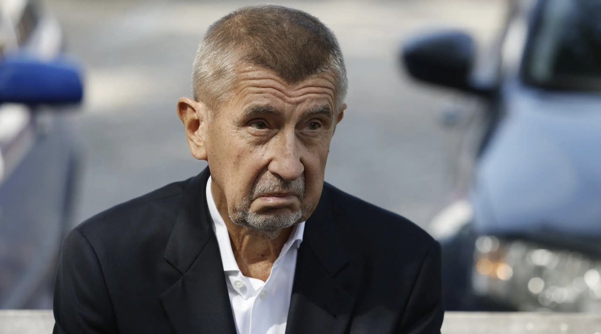 JanaKriz2204's tweet image. Babiš se nezúčastní nedělní superdebaty na ČT.
Chce vést zemi, ale nemá koule ani přijít diskutovat s ostatními lídry.
Slaboch, co se bojí otázek, těžko může být silným lídrem.