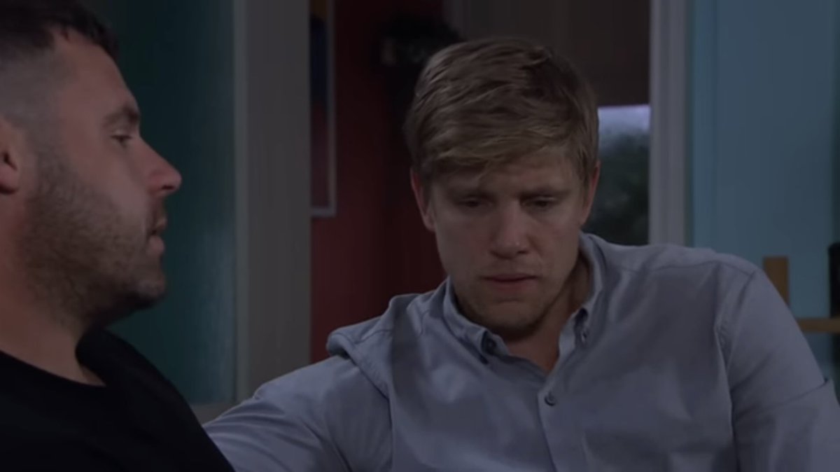 xxgemxxo's tweet image. ‘You can’t burn memories can you’

Rob’s face when Aaron said that😩 not ready to hear what trauma he went through in prison😭
 
#robron