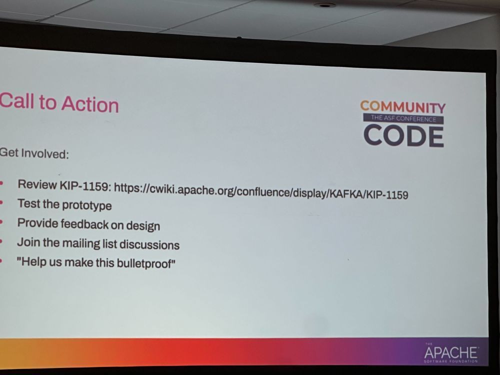 cassandra's tweet image. bsky.app/profile/cassan… 

Bernardo Botella Corbi presenting
Handling Large Blobs in Apache Cassandra CDC with Kafka and Object