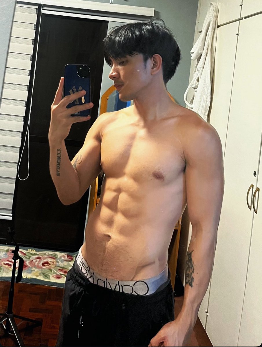 dailyhotdudes's tweet photo. Ralph Malibunas 
💪 https://t.co/qQGQEiO3NB