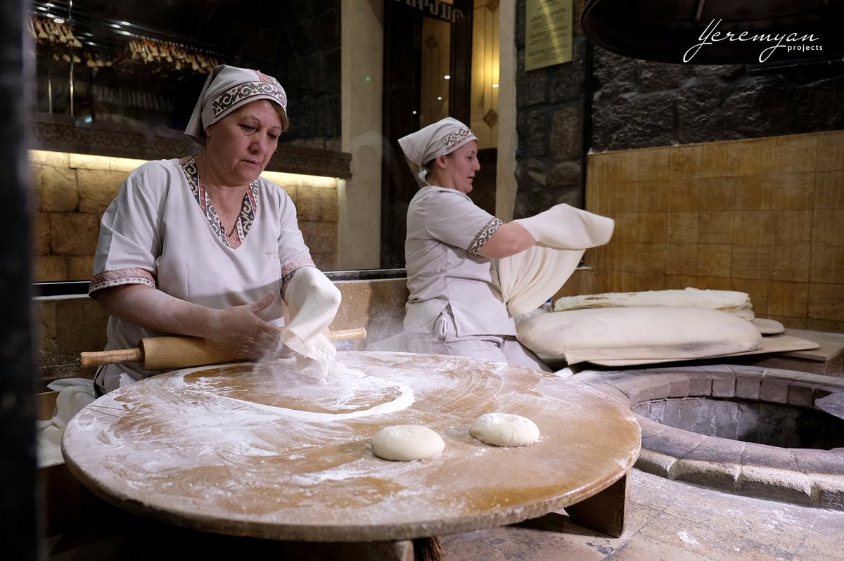 RestoSpotlight's tweet photo. 📍Yerevan, Armenia🇦🇲 – Lavash Restaurant captures the soul of Armenian dining with tonir-baked lavash and dishes like ghapama 🎃. A place where tradition feels alive at the table. 🍷🍞. Bari Akhorzhak!