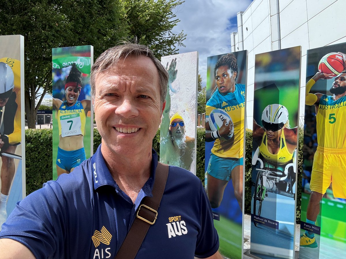 wlv_alumni's tweet image. Down Under &amp;amp; On Top🦘

Life Magazine meets @wlv_uni alumnus, Graham Turner, who now works as the athlete development senior lead for the Australian Institute of Sport. Read the full interview about his remarkable journey 👇

🔗 wlvlifemagazine.co.uk/article/down-u…