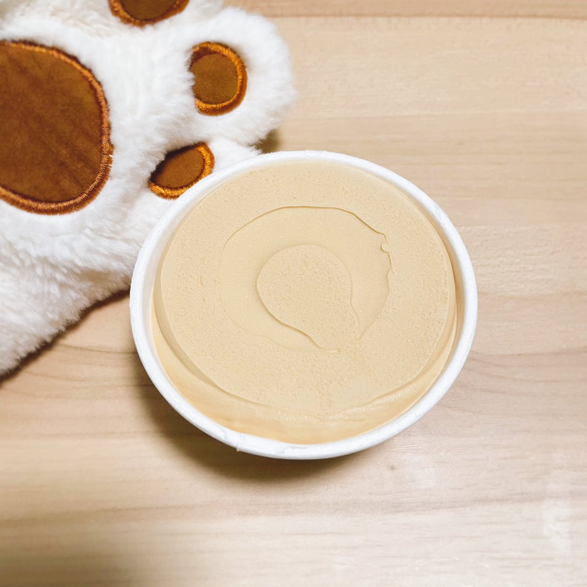 hikuma_ice_bear's tweet image. 今日のアイスはクリーミーキャラメルラテ！

甘いキャラメルとコーヒーのほろ苦さが丁度いい☕️

コクのあるミルクと合わさってまろやかに✨ʕ ›ᴥ‹ ʔ

去年のエチオピアモカコーヒーも好きだったけど…

キャラメルラテもめっちゃおいしい〜♡ʕ៸៸ɞ̴̶̷ᴥɞ̴̶̷៸៸ʔ

#MOW
#森永乳業
#あいすたべあ