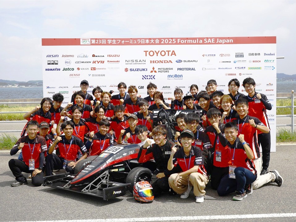 kyutech's tweet photo. 🏁「KIT-FORMULA」が学生フォーミュラ日本大会2025に出場しました!
ICV(内燃エンジン)クラスでの挑戦🔥
無事完走することができました!
皆さまの力強い応援に、心から感謝しています。
ありがとうございました!
🏎️https://t.co/k1jPSyRY5L
#九工大 #学生フォーミュラ #KITFormula #ICV https://t.co/KDEs289X6k
