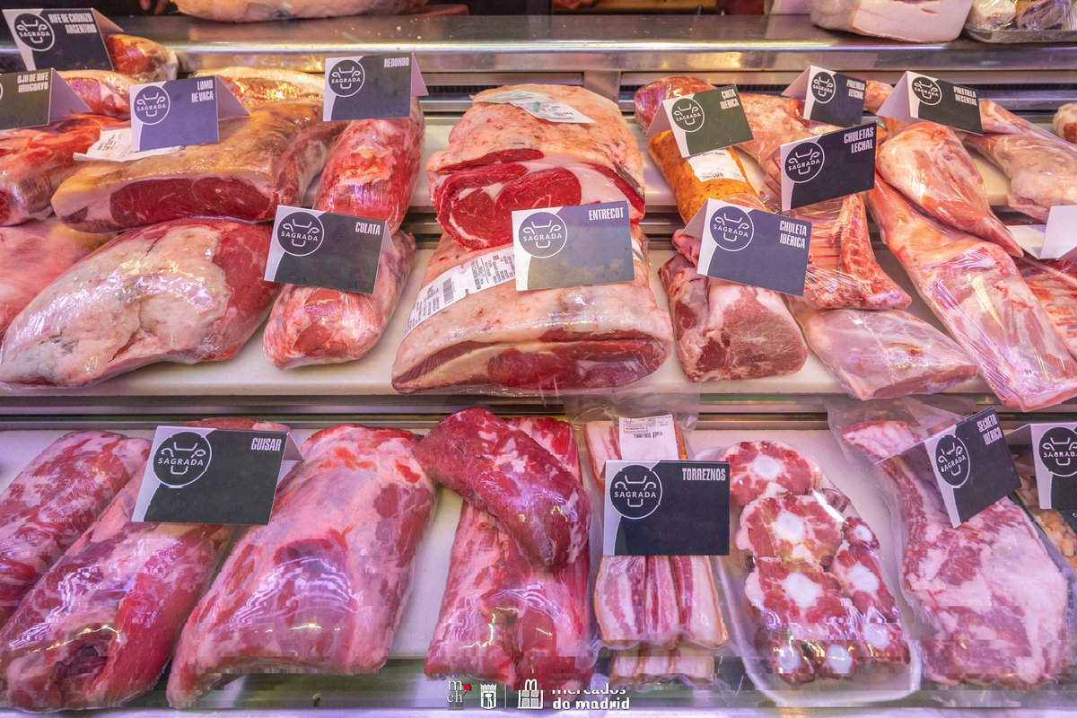 En sagrada  te esperan con sus cortes nacionales e internacionales 🔪🥩
y el sábado 4 harán una degustación junto a vinoteca el lagar 
Haz tu pedido
📞91 445 24 77 o compra online 👇
comercio.mercadodechamberi.es/puesto/carnice…

#mercadodechamberi
Subvencionado por el Excmo Ayto de Madrid