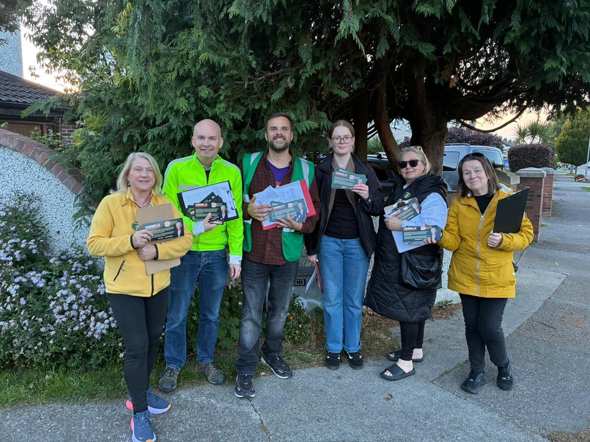 A really great response canvassing for Catherine Connolly last night in Kilnamanagh.

People see the clear benefit of a President who will speak out with our values on housing, neutrality and Gaza instead of a FF/FG President who will just nod along with the government.
