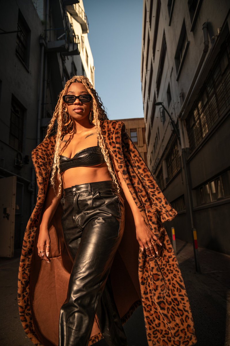 sapr_africa's tweet photo. #PressRelease 📰🗞

Myra Gold Breaks Into the Spotlight with Fearless Debut Single Open Heart Surgery
 
Introducing Gqeberha’s Myra Gold, A Bold New Voice in Global Pop

Rising from Gqeberha, South Africa, @myragold_ steps into the global spotlight with the release of her debut single, Open Heart Surgery, marking the arrival of an artist intent on shaping the future of Afro Pop. 
 
Open Heart Surgery is a daring first statement: smooth and hypnotic, wrapped in late-night mood and anchored by a chant-like hook that demands to be remembered. 

Link: https://t.co/oPX0BwyhbL