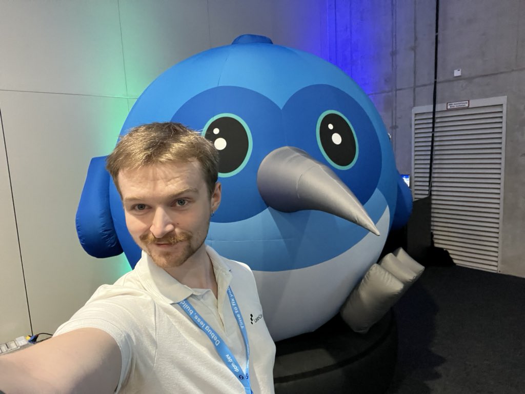 albert_wolszon's tweet image. Today at 11:25 in Dart Den, I invite you all for my talk on using the RenderObject layer without writing render objects! There will be some theorerical background, all approaches available in Flutter and the abstraction we can use to skip boilerplate and make it easy #ftcon25eu