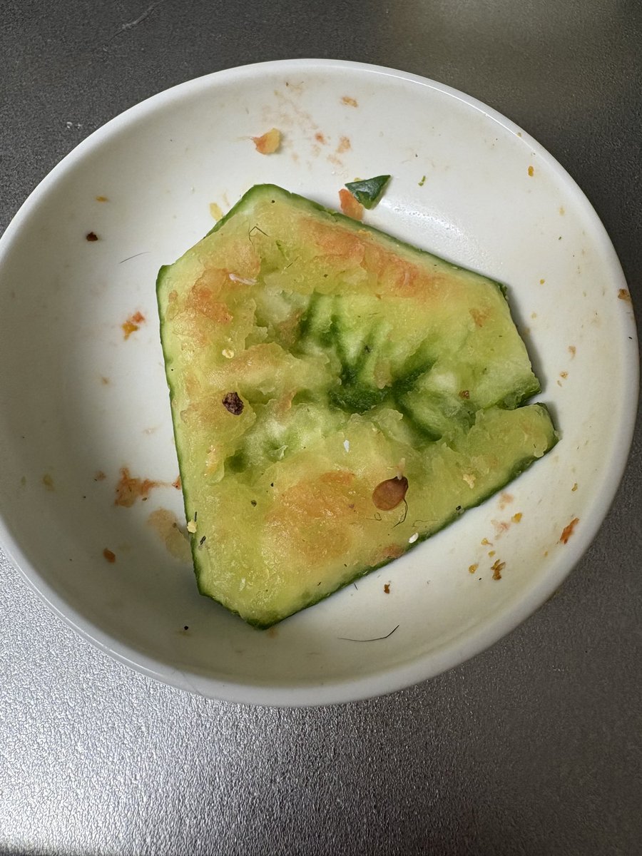 びわちゃん、富良野スイカ🍉美味しかったんだね〜😊