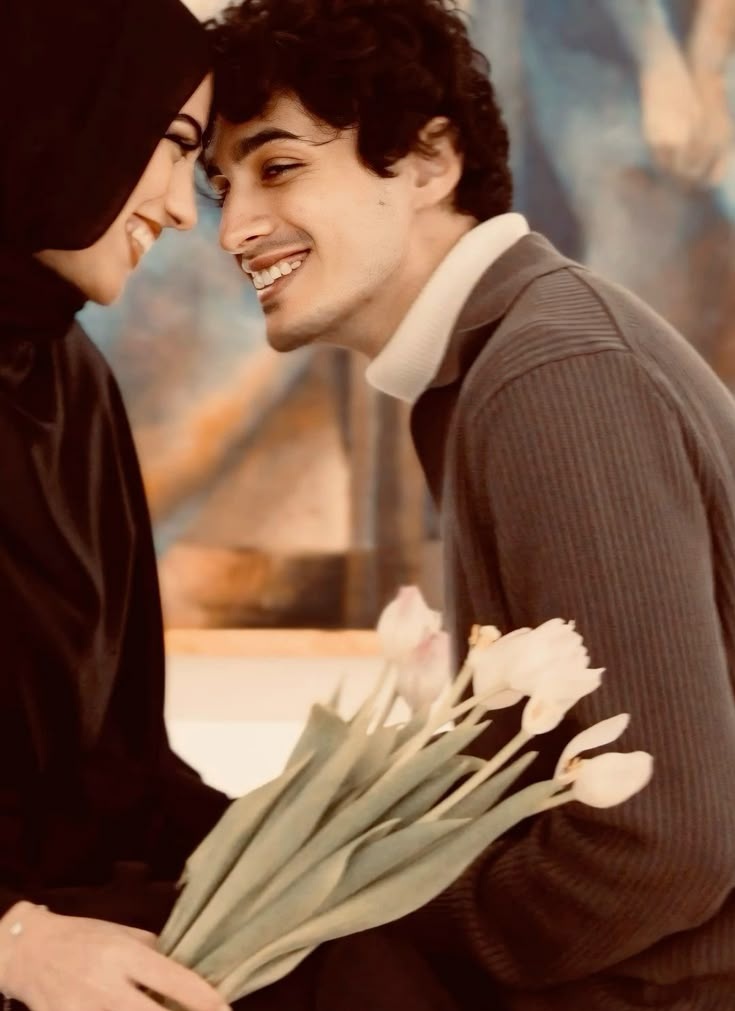 پسند صرف چہرے کی خوبصورتی پر ہوتی ہے
 لیکن پیـار انسان کی روح سے ہوتا ہے
😍