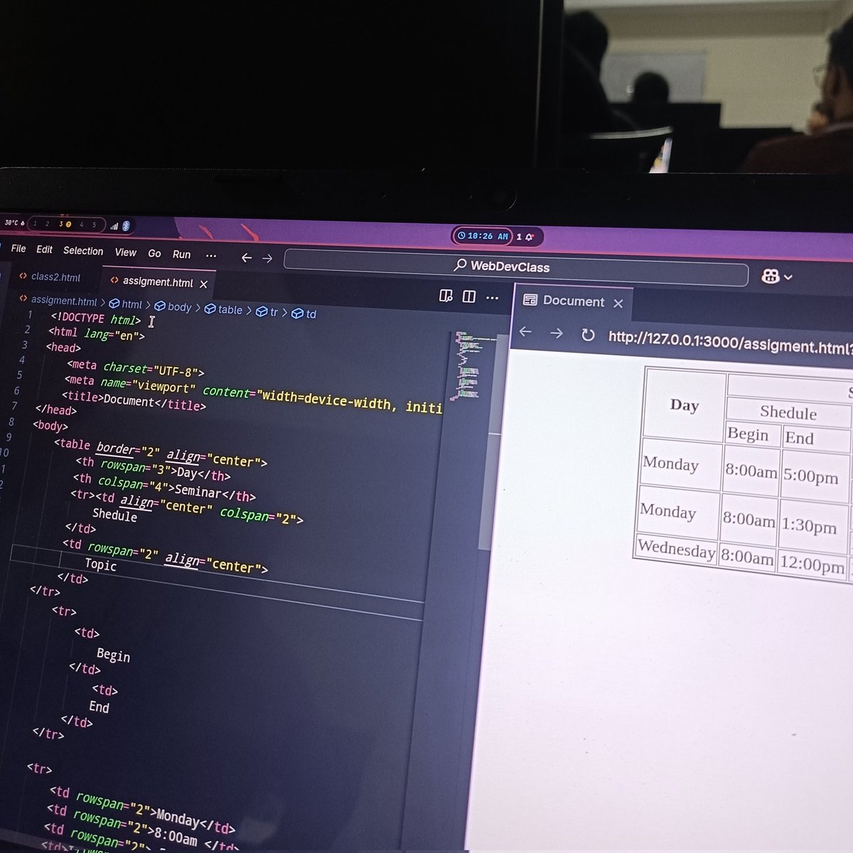 UtkDev's tweet image. Just got hit with a 🔥 question in web dev class!😅