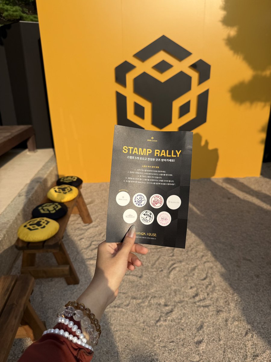 THE_yoga_'s tweet photo. Come get connected #bnchain #BNBSeoul #bnb https://t.co/owvoCqGpIV