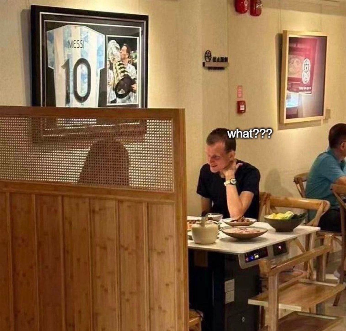 Me: I'm helping business with their ads.

Her: I have a make up brand and I want to do some ads, my budget is $10