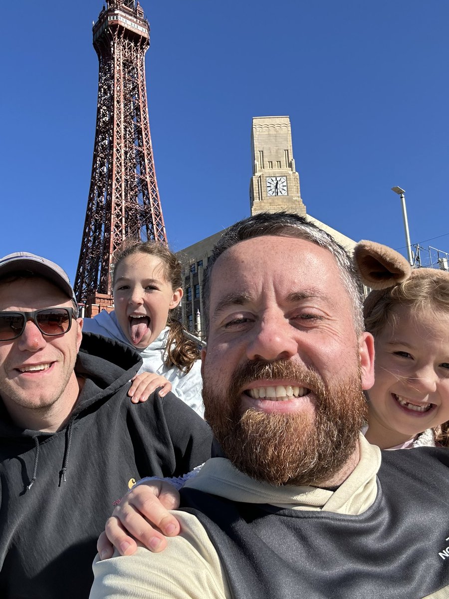 I’m dusting off my tennis “skills” to help this fantastic family raise some funds for an amazing charity. Give if you can. Much appreciated x

#JustGiving justgiving.com/team/joe-alexa…