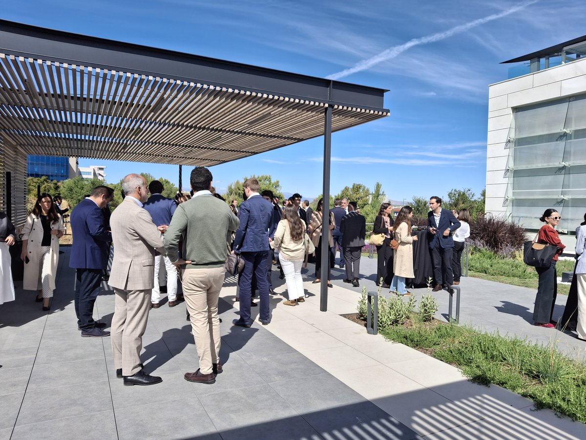 JLL España tweet media