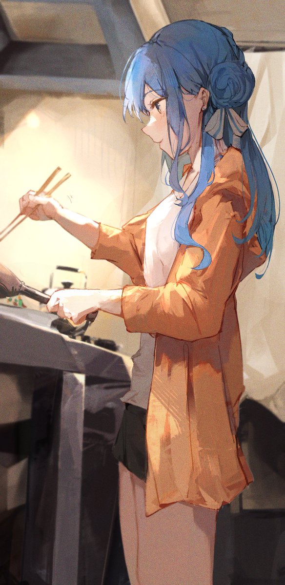 《Preparing a meal for herself. 》