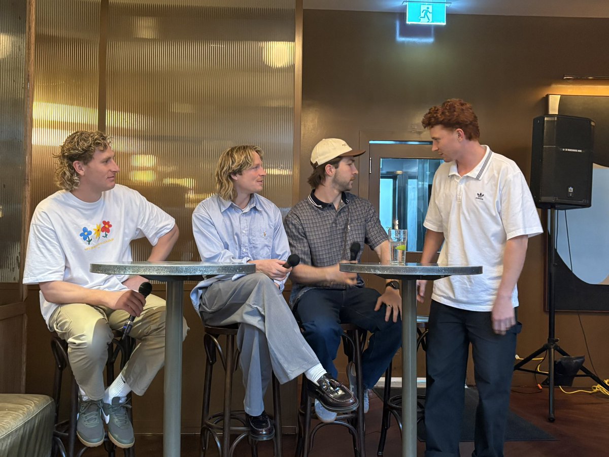 tk_bulba's tweet image. Great arvo at the western bulldogs #AFLGrandFinal eve lunch! #westernbulldogs #mightywest #godogs @westerndogbulls