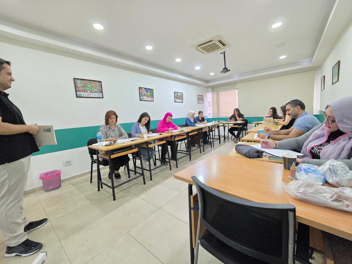 بدأت دورات اللغة التركية لفصل الخريف في معهد يونس إمره في بيروت❗
 📝نتمنى لطلابنا التوفيق والنجاح خلال فترة الدورات.☺️
Beyrut Yunus Emre Esntitüsünde Güz Dönemi Türkçe Kurslarımız Başladı ❗ 📝 Kursiyerlerimize ders döneminde başarılar dileriz.☺️
#YunusEmreEnstitüsü
