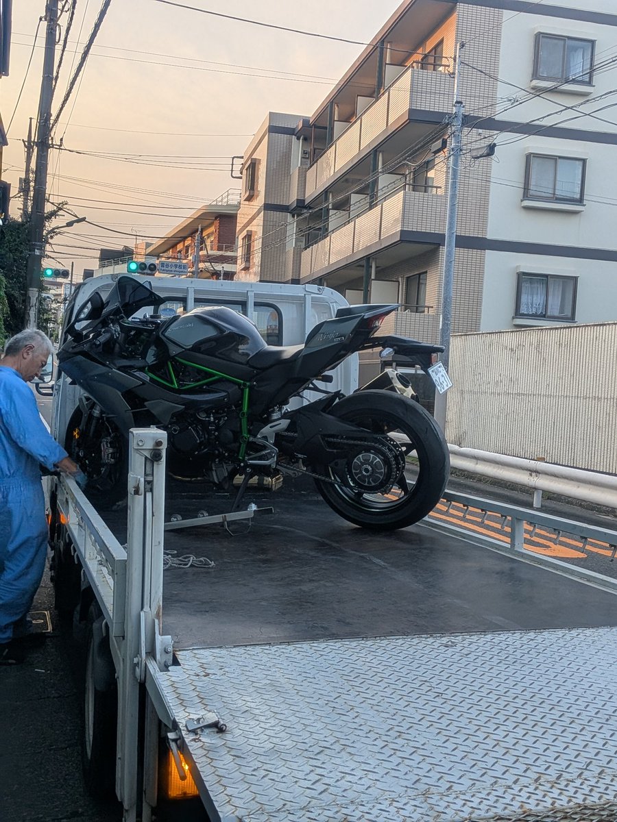 TOMgohan's tweet photo. さよなら https://t.co/0oEb89eqGa