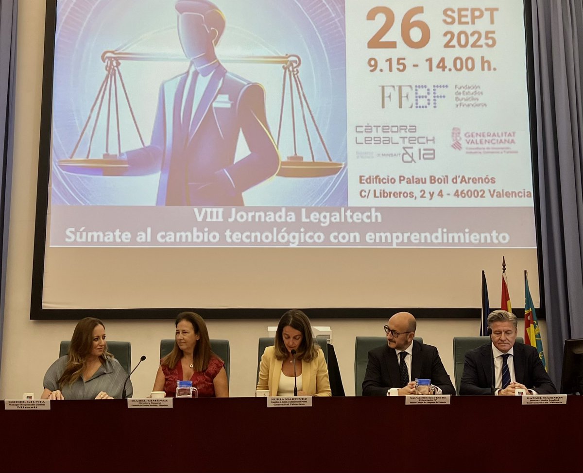 ➡️El diputado 9º de la JG del #ICAV, Salvador Silvestre inaugura la 💻VIII Jornada LegalTech de <a href="/FEBFValencia/">FEBF Valencia</a> 

Se encuentra en la mesa junto a:

👉🏻La Consellera de <a href="/GVAjusticia/">GVA Justicia, Transparencia y Participación</a>, Nuria Martínez.

👉🏻 El director de la Cátedra LegalTech, Rafael Marimóm.