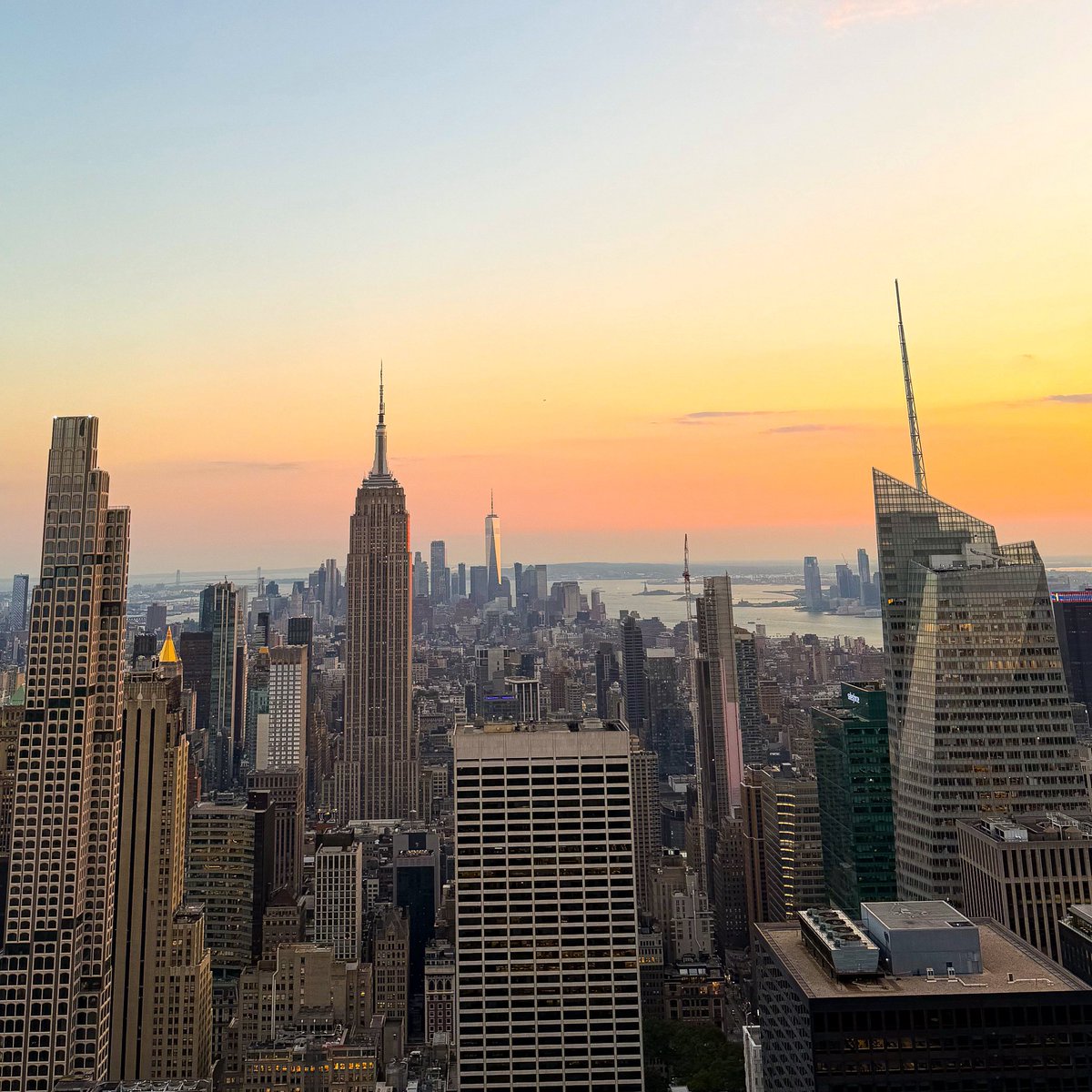 herbivore_95's tweet photo. Było najpiękniej 🤍🗽

#newyorkcity #dreamscometrue https://t.co/jTIKg0G2dn