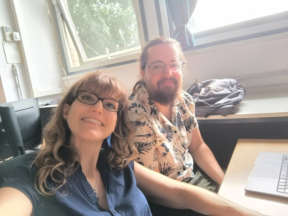 FraRaff_Delfina's tweet image. The FIASCO🐌🐌 team&apos;s formula at @sibe_iseb&apos;s #SIBESummerSchool2025?
Inspiring sessions on #genomics #bioinformatics #conservation 🖥️🧬 + Playtesting our #science game 🧑‍🔬🎲 = Ideas evolving through fun! 💡🧠🚀🃏
sites.google.com/view/sibesumme…