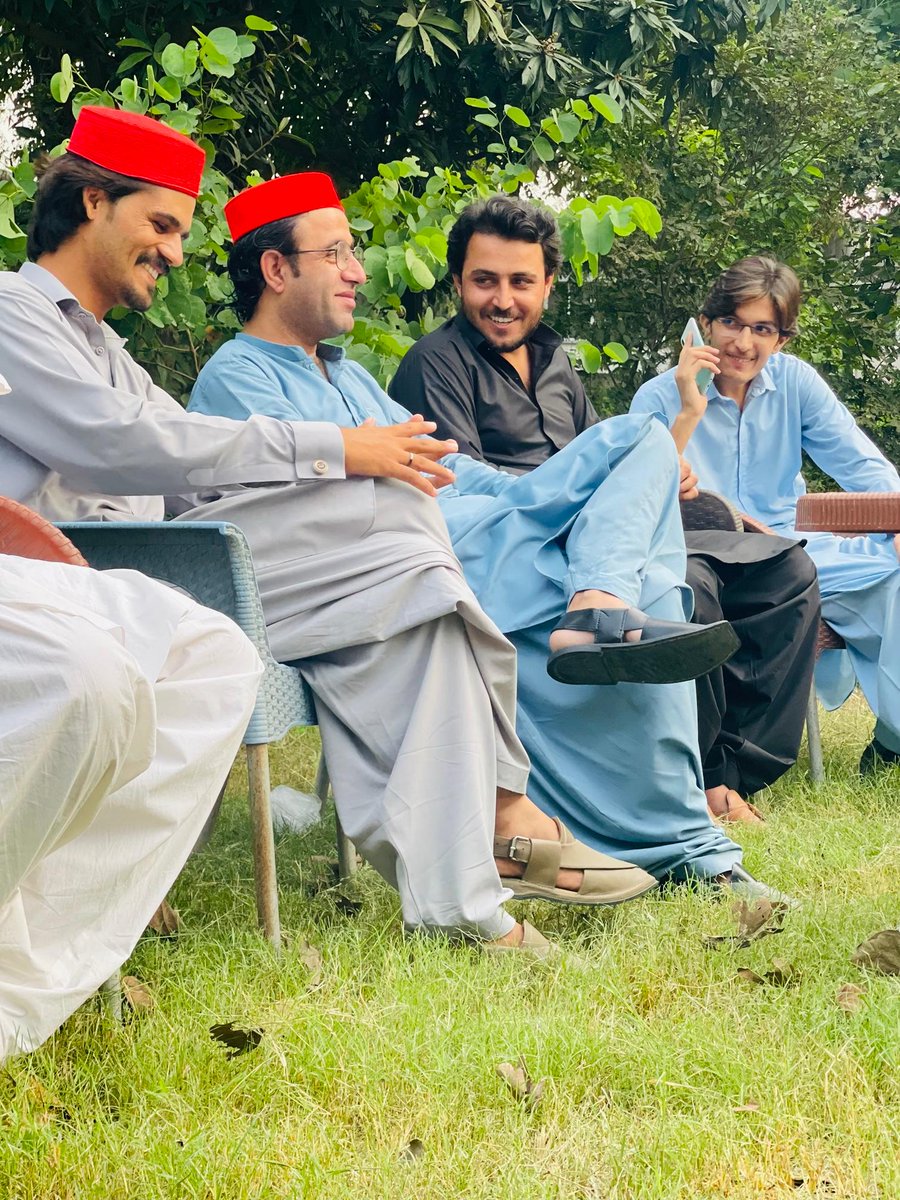 Majid_Momand's tweet photo. Had a thought-provoking &amp; insightful discussion on “Student politics” with @khanzamankakar organized by #PSFNUML,  yesterday. We strongly condemned the assassination of Zubair Jan Baloch, ex-chairman BSO Pajjar &amp; demanded the immediate restoration of Student Unions. 
#PSF #ANP 🚩 https://t.co/EZdU7AO1Xy