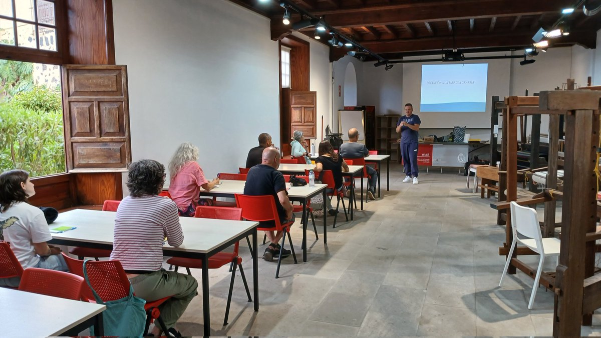 🗣️✨Comienzo del curso Iniciación Taracea en <a href="/MAITenerife/">Museo de Artesanía</a> La Orotava

✅ Plan Formativo en Artesanía 2025 <a href="/Artenerife_/">Artenerife</a> <a href="/CabildoTenerife/">Cabildo de Tenerife</a>
📚Artesano docente David Sánchez León #Artesanía #Tenerife 

#PlanFormativo #ArtesaníaTenerife