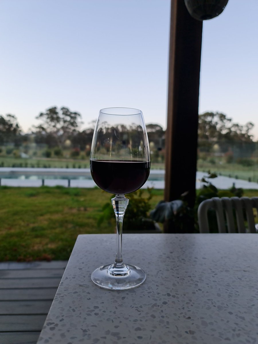 mnqw443's tweet image. #WeekendMubarak
#Longweekend 
#AFLGrandFinal 
#GoCatsGo