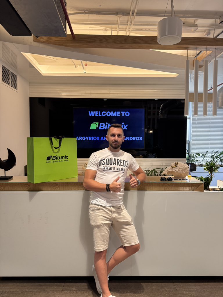 Crypt0minder's tweet image. 🚨 Dubai Move! 🚨

Today I stepped inside the Bitunix HQ 🇦🇪 and what’s coming next will shake the markets 👀🔥
Can’t wait to reveal it all on my YouTube — this is just the beginning 🚀

#Bitunix #Crypto #BTC