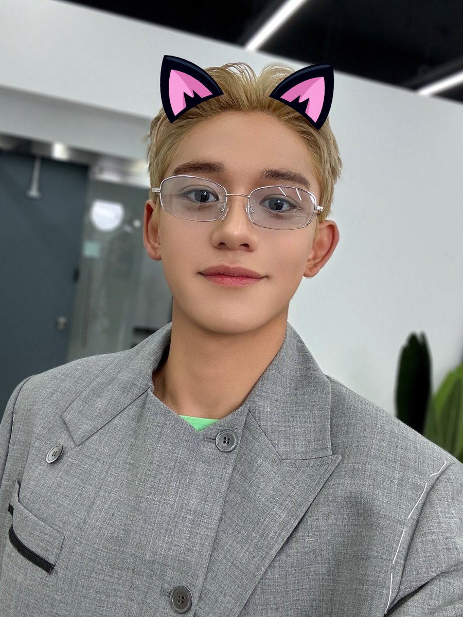 ภูมิใจในตัวคัสคัสนะ ถึงจะไม่ค่อยได้อัพเดตอะไรเท่าไหร่ แต่เราก็ยังคอยตามคัสอยู่ห่างๆนะ แล้ววันนี้คัสก็เป็นนายแบบตัวพ่อคนเดิมคนนั้นกลับมาแล้วนะ กลับมาในเวอร์ชั่นที่ดีขึ้นกว่าเดิม🫶🏻
#LUCASxZAGAE
#ZAGAE
#CatWorkFesta