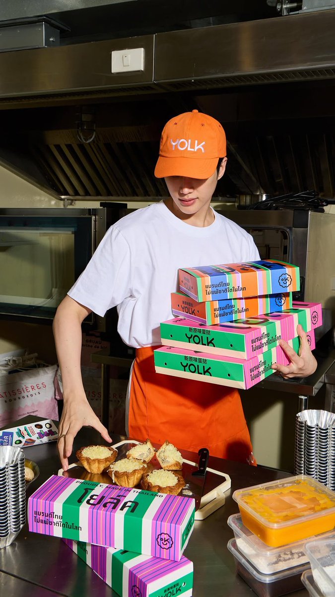 คนหนึ่งอกหักล่ะเพ้อทวิต
อีกคนอกหักล่ะทำแต่งาน

ถ้าขนาดนี้พี่แกล้งๆกลับมาคบกันมั้ย