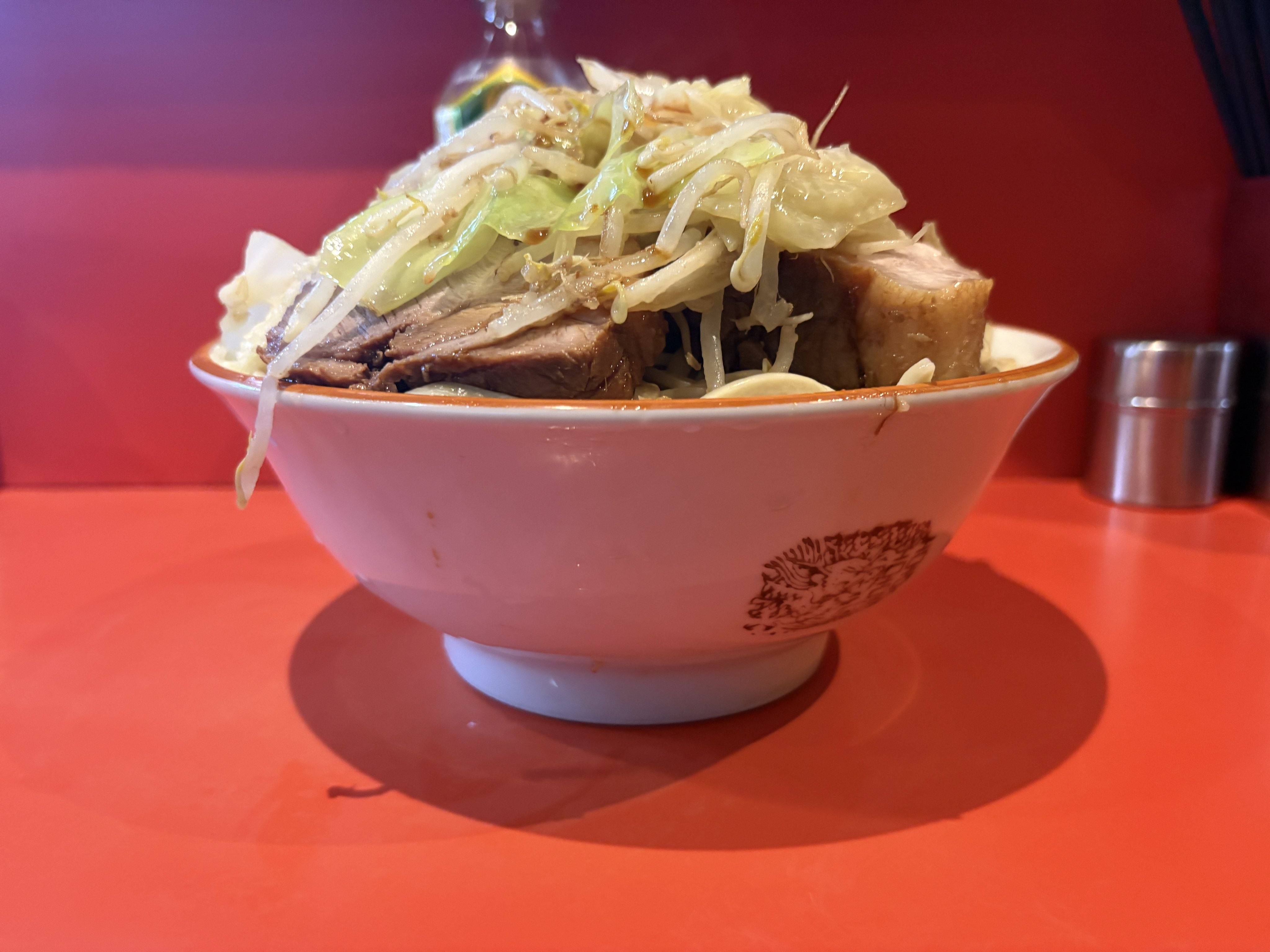 二郎ラーメン大好き 総SNSフォロワ数27万人！二郎系ラーメン大好きYouTuberが作る