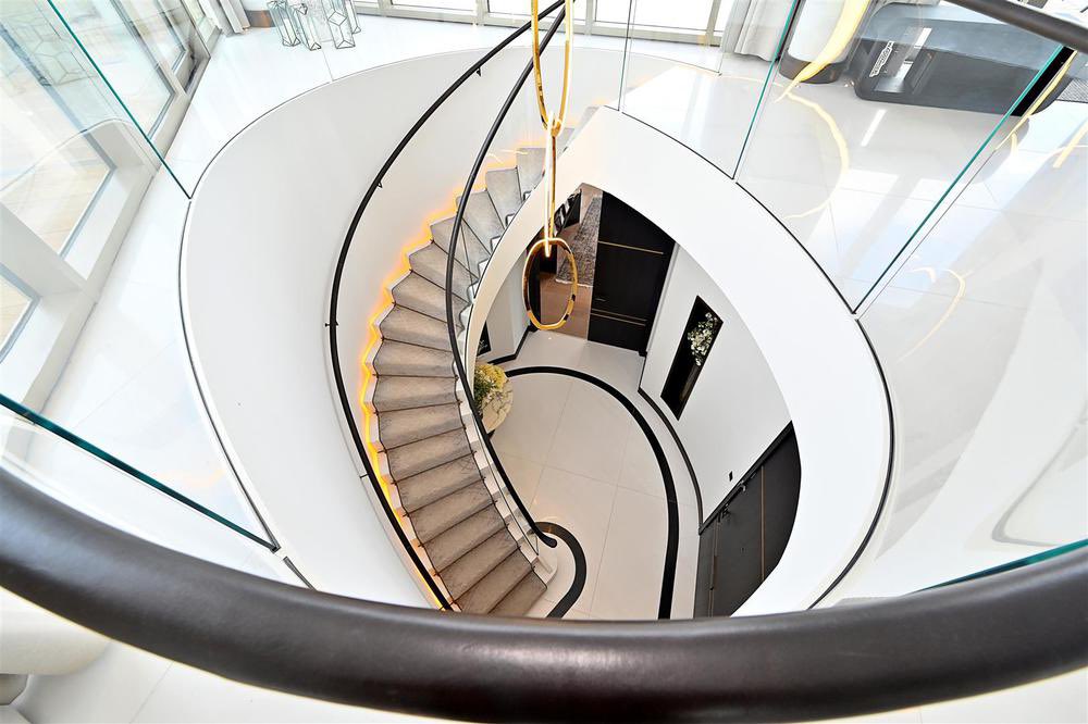 At Glenfield, we specialise in managing London’s most exclusive super-prime rentals &amp; homes. Discretion. Detail. The ultimate home experience.

Looking to move, let’s talk.