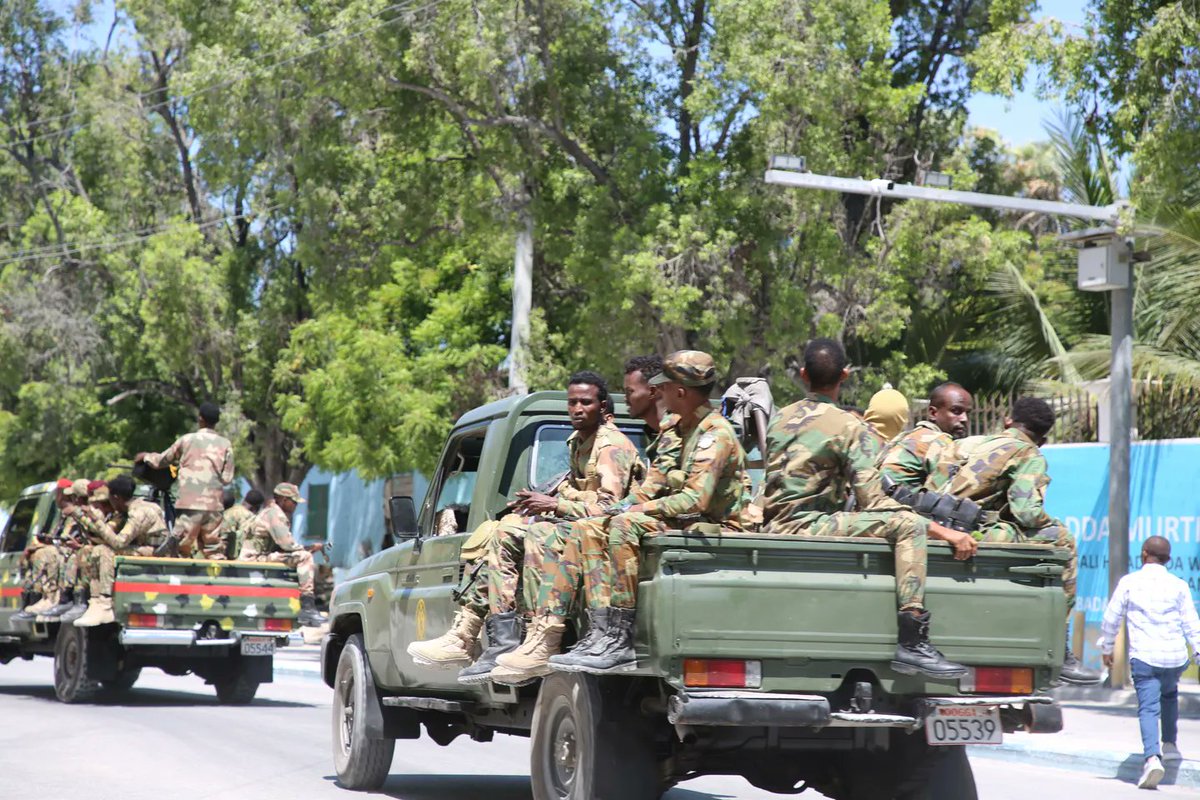 END OF ROAD FOR ALSHABAAB  TERRORISTS:

Al Shabaab leader in HirShabelle, Abdi Hiray has been killed  along with other 24 militants in Hiraan and Lower Shabelle regions.

#UnmaskingTerrorism