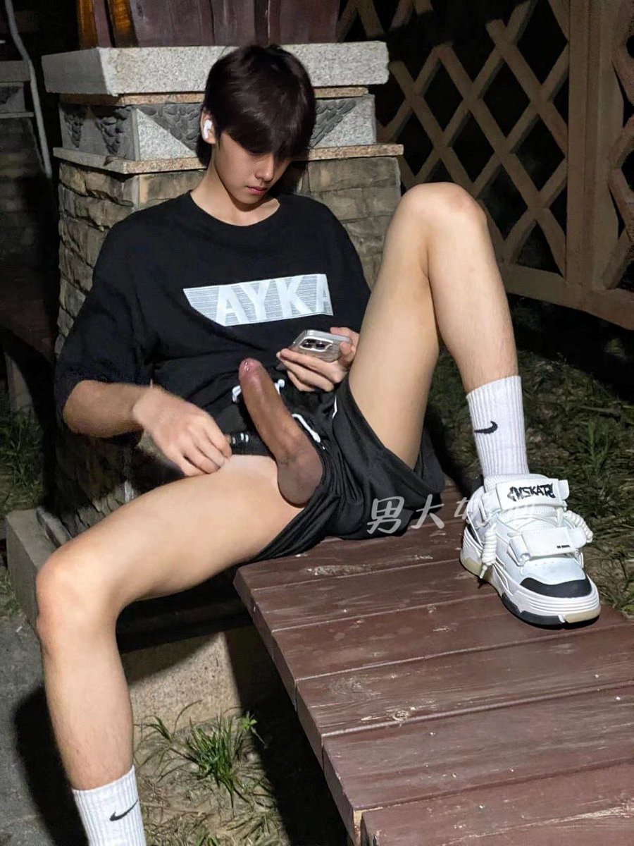 男大奶狗 tweet media