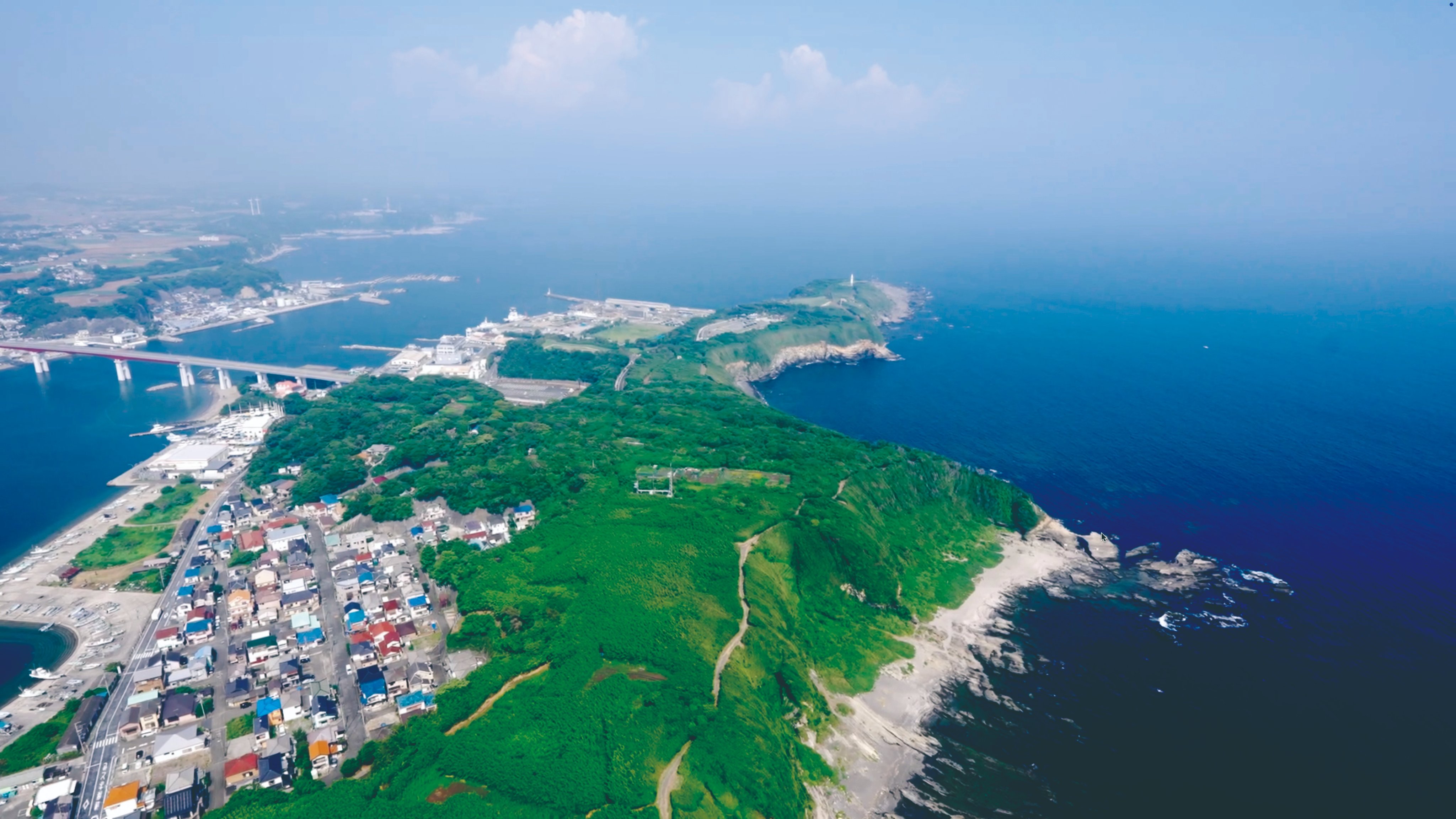 【初版・レア本】　ヘリコミが飛ぶ　東京の小離島 利島・御蔵島・青ヶ島 初版・レア本】 ヘリコミが飛ぶ 東京の小離島 利島・御蔵島