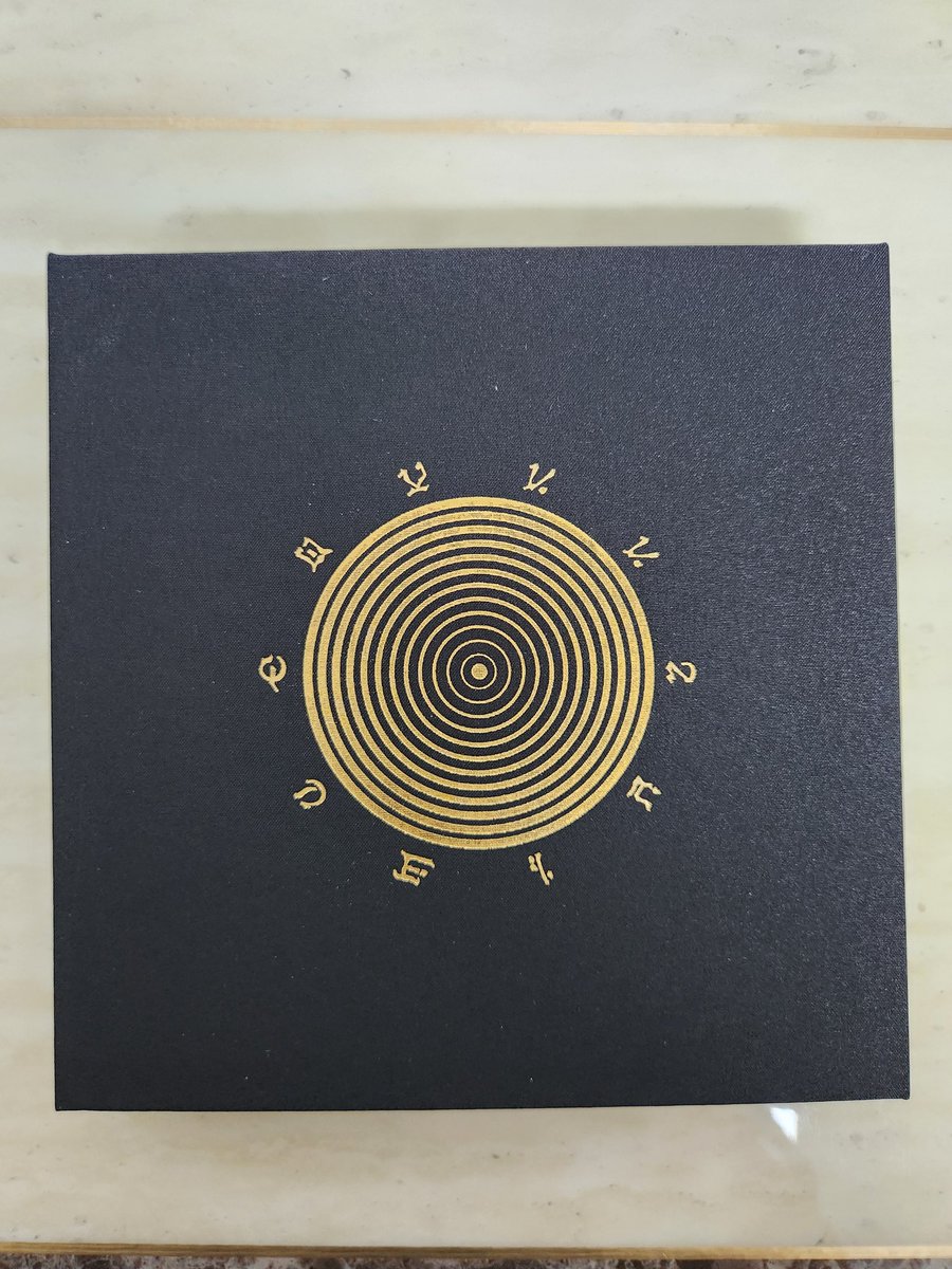 너무 예뻐요!!!!!!!!
오래 기다린 보람이 있는 작품!!!!!!!